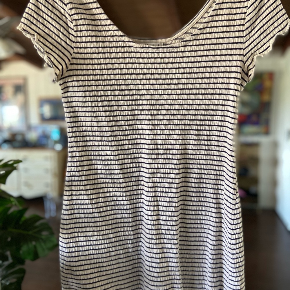 Arizona Jean Company Navy and White Striped Top